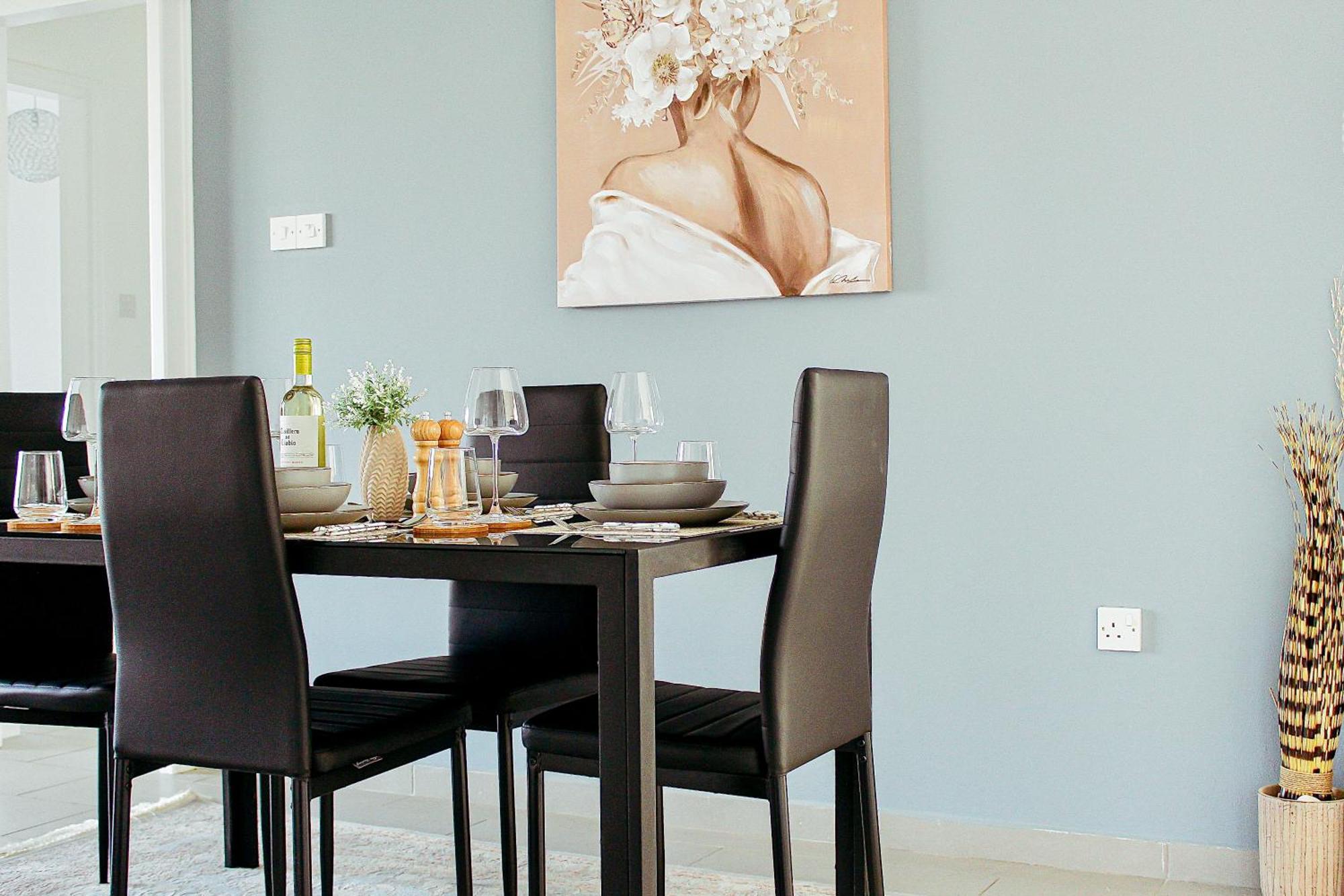 Modern 2 Bedroom - Tourist Area Collection *