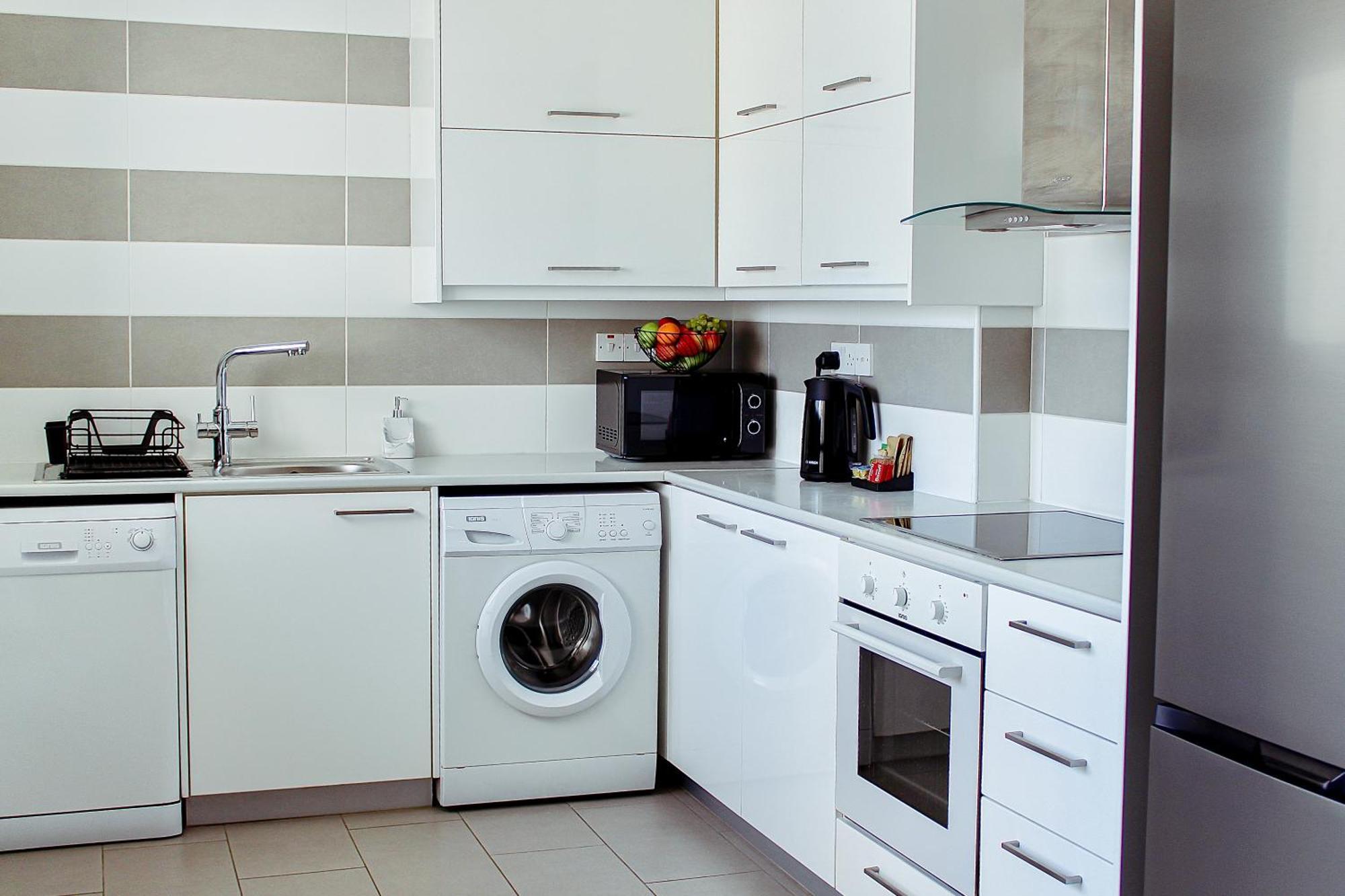 Modern 2 Bedroom - Tourist Area Collection לימסול
